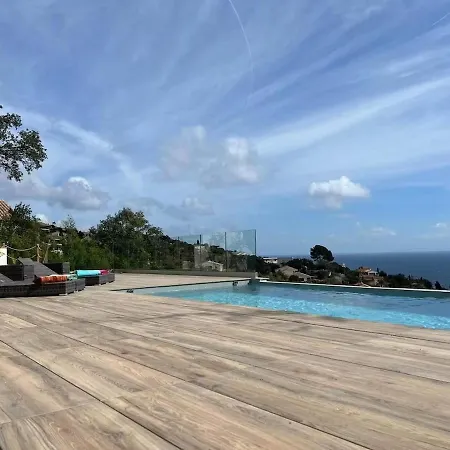 Des Issambres - Climatisee Avec Piscine Tatil Evi *